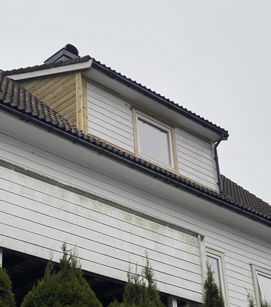 Reparasjon av tak arker på Laksevåg
