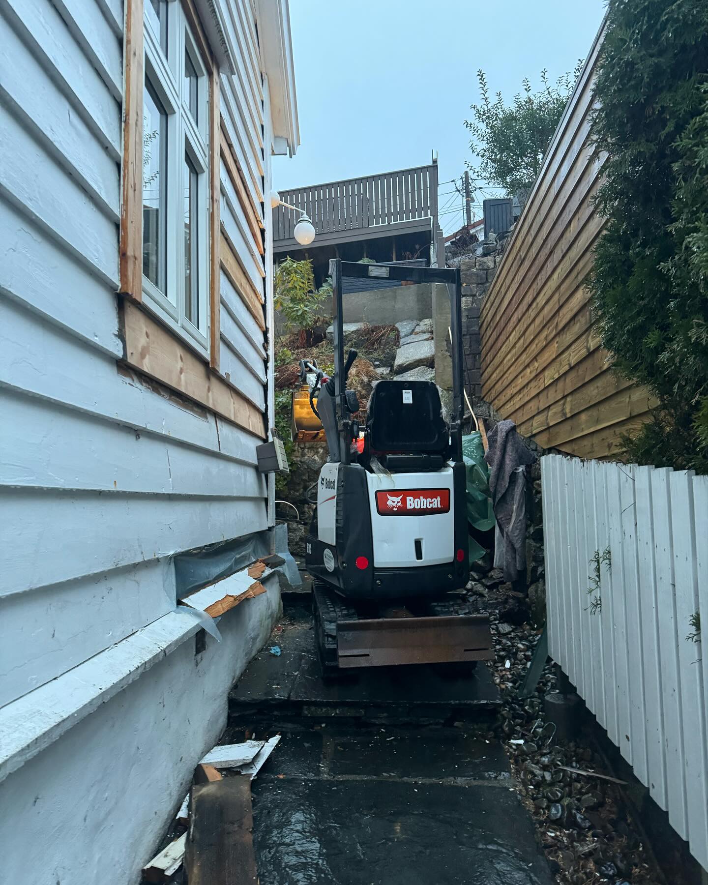 Drenering og utbedring av fuktig kjeller